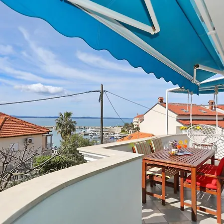 شقة Tea With Sea View بيتريتْشاني