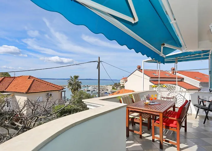 公寓 Tea With Sea View 佩特坎内